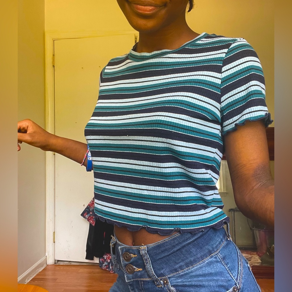 blue ribbed lettuce crop top